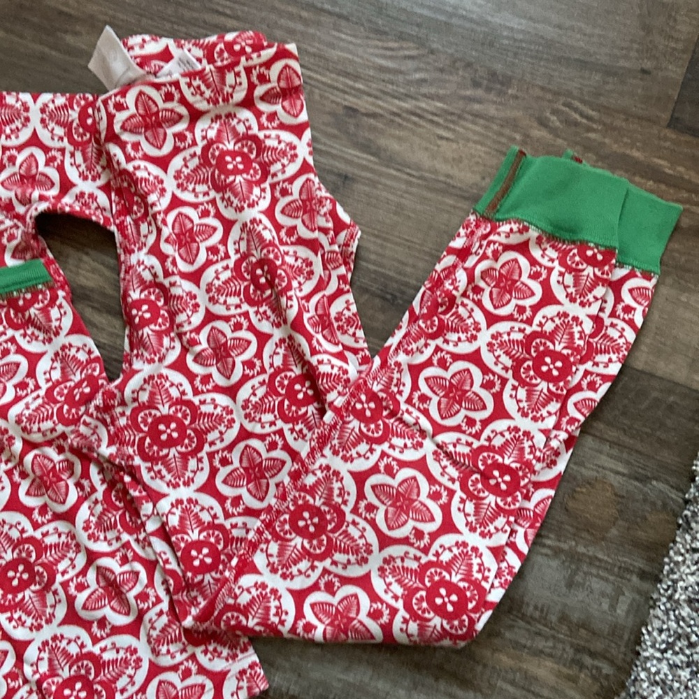 Hanna Andersson Nordic snowflake red and green holiday pajamas 120cm/US 6-7 - Picture 4 of 4